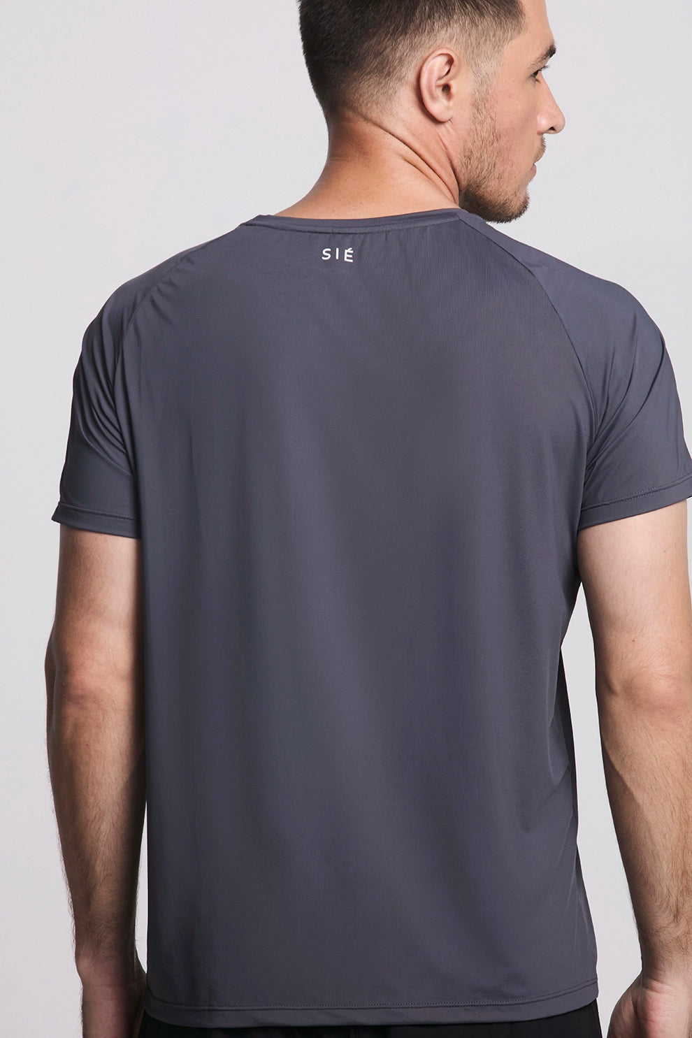 Camiseta Pierre Luna Chumbo